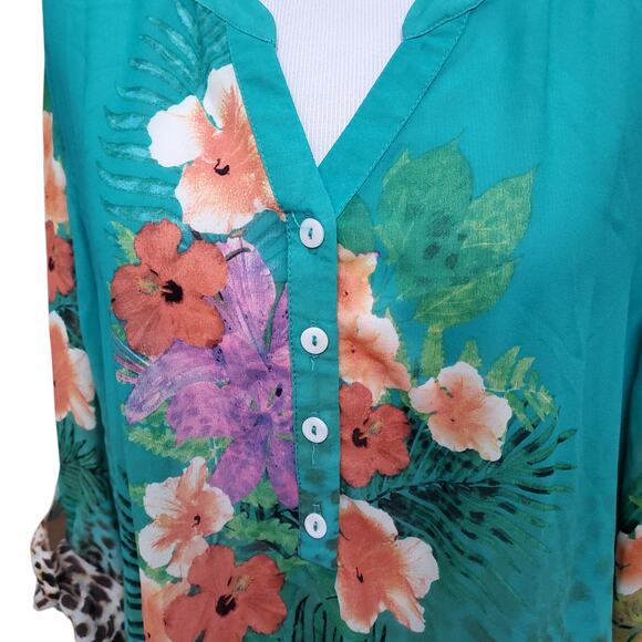 Soft Surroundings Teal Blue Green Printed Floral Top Roll Tab Sleeves Sz 1X - Picture 3 of 12